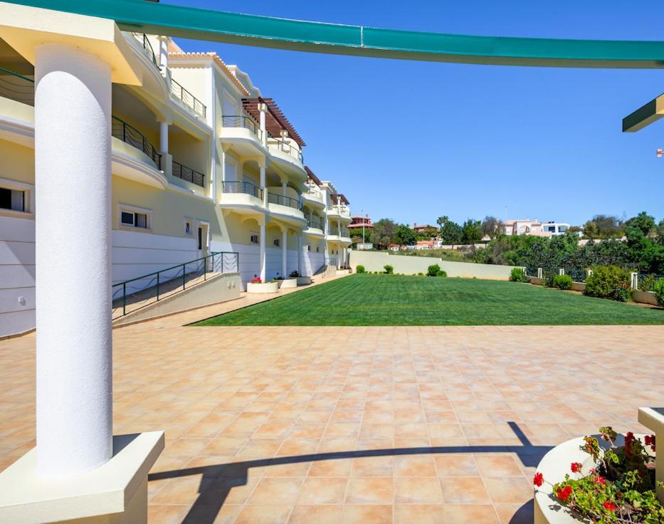 Lagos Bay Plaza Exterior foto